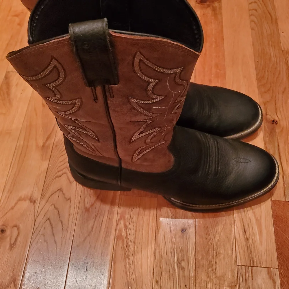 Men's Justin Cowboy Boots Like New Black and Brown 10.5EE - Picture 3 of 5